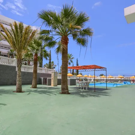 Appartamento Sea Views Modern Estudio Olimpia Near The *