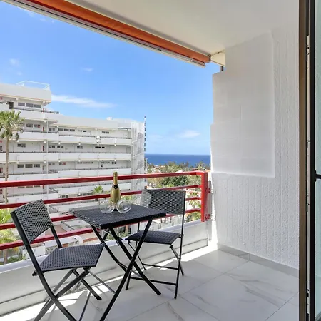 Sea Views Modern Estudio Olimpia Near The Appartamento